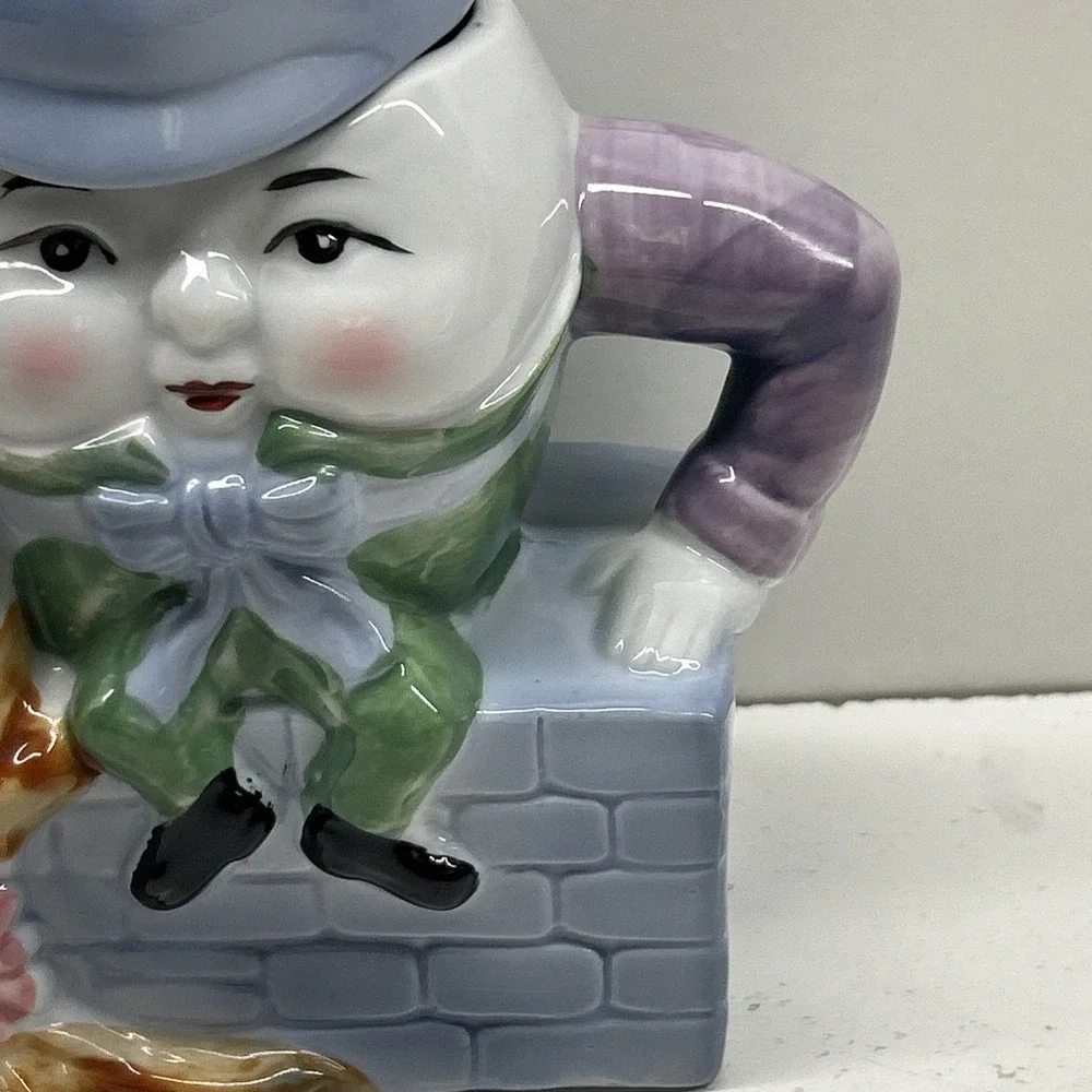 Feitx Humpty Dumpty Collectible Teapot Anthropomorphic‎ Nursery Rhyme 6-3/4
